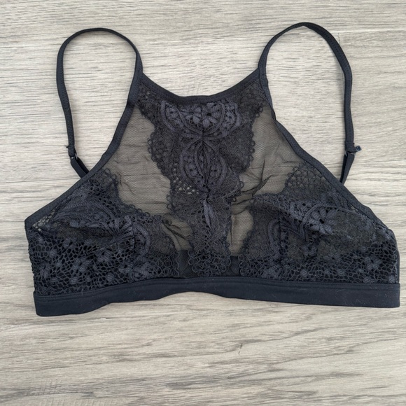 Victorias Secret Lace Bralette - Picture 4 of 4